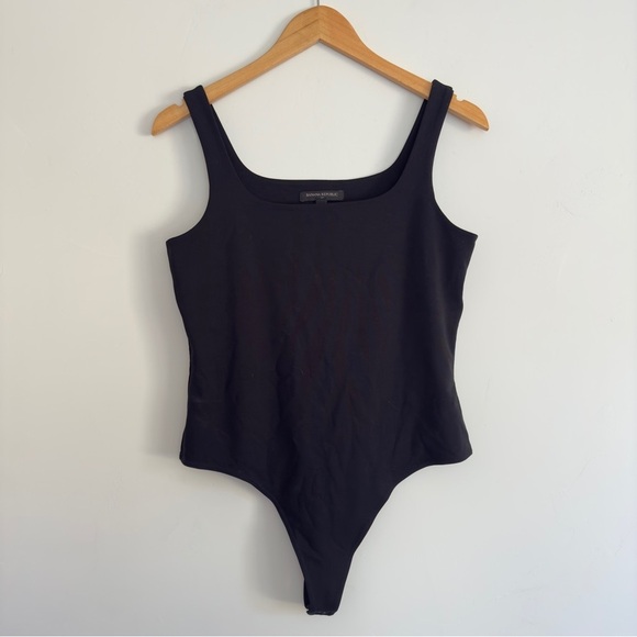 Banana Republic Square Neck bodysuit Size: M - Picture 1 of 4